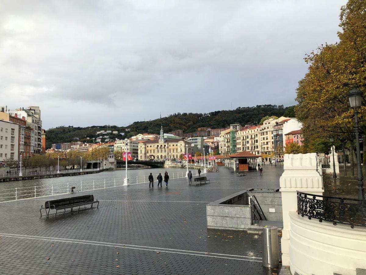 Apartamento Minimalista En El Corazon De Bilbao Exterior foto