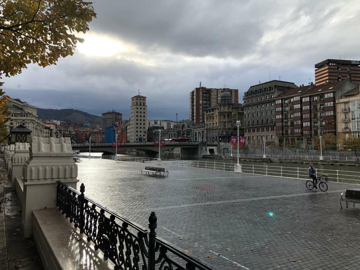 Apartamento Minimalista En El Corazon De Bilbao Exterior foto