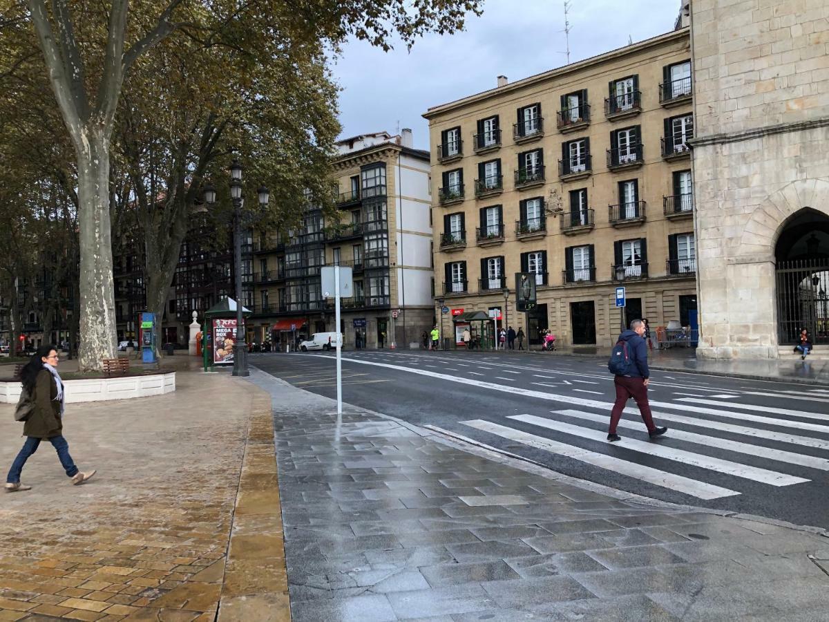 Apartamento Minimalista En El Corazon De Bilbao Exterior foto