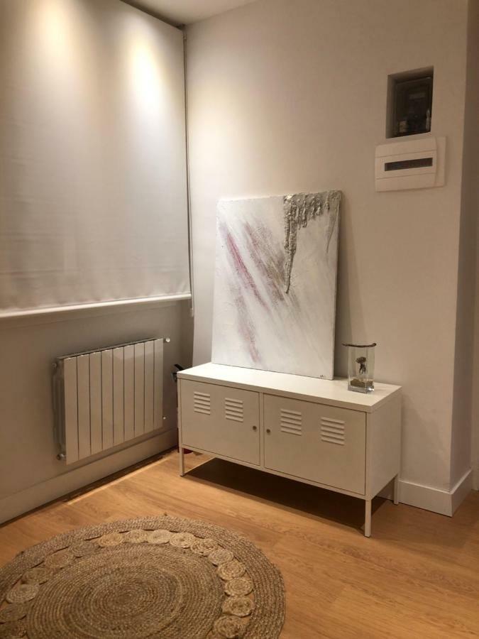 Apartamento Minimalista En El Corazon De Bilbao Exterior foto